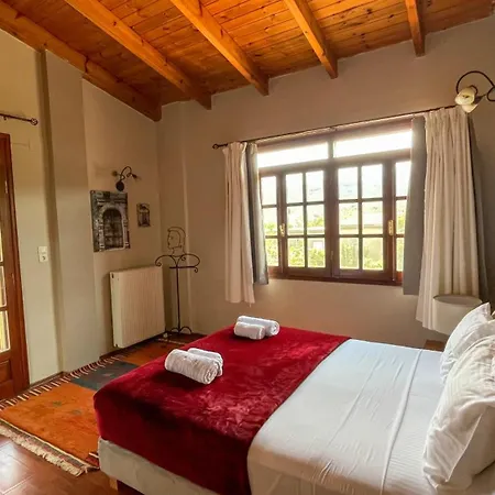 Skine With Private Pool And Garden Hanya