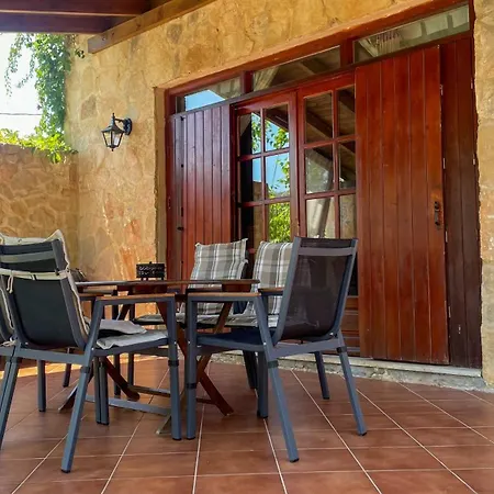 Villa Skine With Private Pool And Garden *