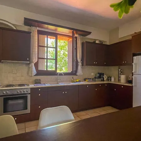 Villa Skine With Private Pool And Garden La Canée