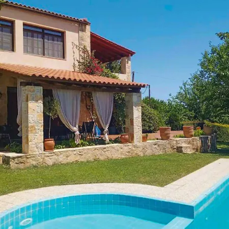 Villa Skine With Private Pool And Garden La Canée